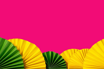 普林节节日传统的颜色背景横幅摘要明亮的背景黄金绿色粉红色的纸球迷普林节庆祝活动