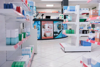 医疗保健药店完整的制药产品药物治疗站货架上