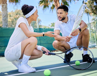 网球规划夫妇会说话的培训动机锻炼健康户外法院健身锻炼男人。女人会说话的策略游戏体育