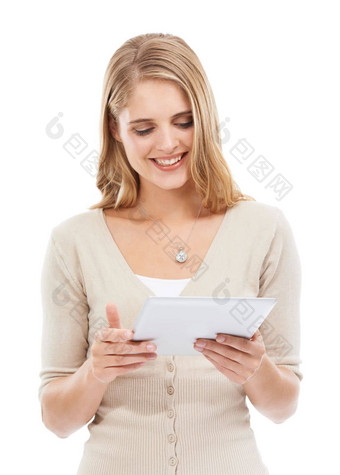 <strong>热点</strong>工作室拍摄年轻的女人持有数字平板电脑孤立的白色