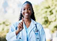 黑色的女人医生手医疗保健健康保险医疗护理健康手指医疗专业专家医学疗愈骄傲发展建议