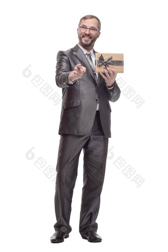 快乐业务男人。礼物盒子孤立的白色背景