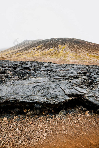 垂直照片火山理由冰岛黑色的火山岩石红色的土壤