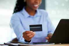 手信贷卡移动PC在线银行投资管理公司保险fintech业务应用程序变焦黑色的女人金融工人技术借记订单审计预算