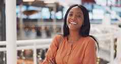 成人非洲非洲美国机构雄心壮志黑色的人黑色的女人模糊背景业务女商人角小镇职业生涯公司信心自信企业dev