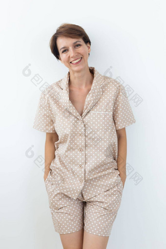 女人穿睡衣特写镜头细节织物纹理睡衣<strong>家居服</strong>睡衣裤购物出售