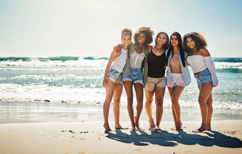 支出一天海滩女孩集团女朋友支出一天海滩