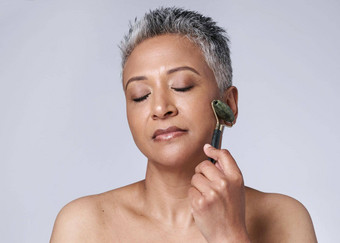 美护肤品玉辊高级女人按摩健康面部产品放松健康脸成熟的模型石头治疗自然化妆品奢侈品护理