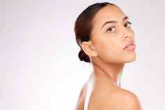 美脸皮肤女人发光肖像化妆品广告护肤品健康发光模型清洁自然化妆品头像化妆面部护理工作室背景