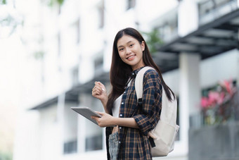 肖像美丽的<strong>学生</strong>女人大学准备好了<strong>学习</strong>教育奖学金快乐骄傲女<strong>学习</strong>者大学