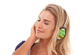 音乐耳机工作室女人听广播音频播客播放列表首歌放松听力健康快乐脸模型流媒体声音压力救援白色背景