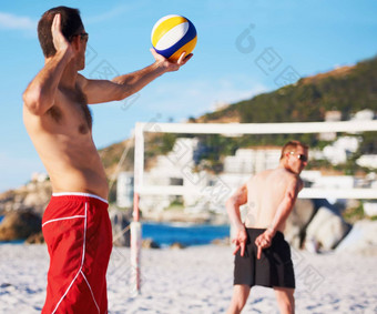 信号玩海滩<strong>排球</strong>游戏阳光明媚的一天