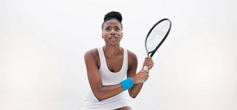 集中<strong>网球</strong>球员准备好了匹配年轻的女人等待玩游戏<strong>网球</strong>非洲美国女孩持有<strong>网球</strong>球拍匹配适合运动员玩游戏<strong>网球</strong>