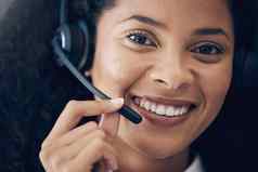 crm脸电信黑色的女人微笑成功交易支持电话销售办公室快乐麦克风callcenter顾问肖像联系客户服务销售网络