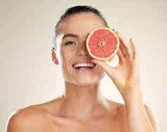 美护肤品葡萄柚肖像女人自然皮肤皮肤病学产品维生素水果脸审美模型工作室可持续发展的化妆品健康健康