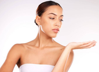 美护肤品女人工作室模型空间健康健康产品放置广告市场营销模型墨西哥化妆品化妆例程白色背景