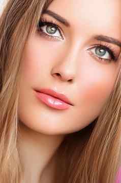 美护肤品化妆肖像美丽的女人女模型脸特写镜头皮肤护理化妆
