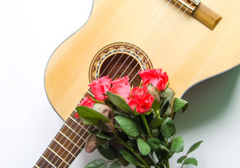 经典吉他红色的玫瑰