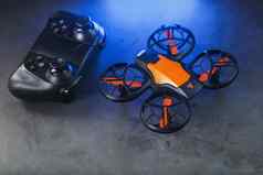 承认四轴飞行器无人机橙色身体