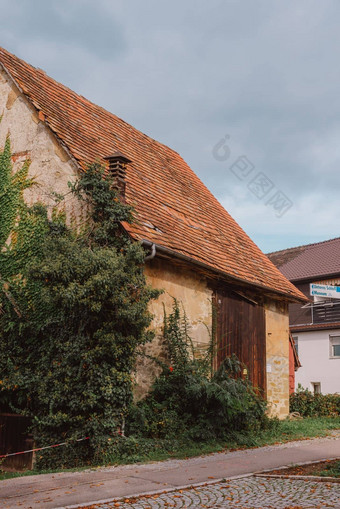 传统的小房子美丽的户外装饰外观德国德国砖建筑房子古老的欧洲城市德国架构师