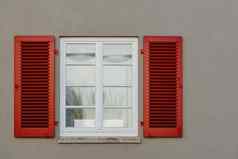 意大利窗户灰色墙外观开放红色的颜色经典百叶窗窗口快门墙欧洲