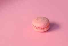 粉红色的蛋白杏仁饼干简约粉红色的背景