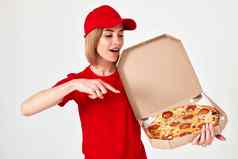 披萨交付女孩指出手指披萨白色背景