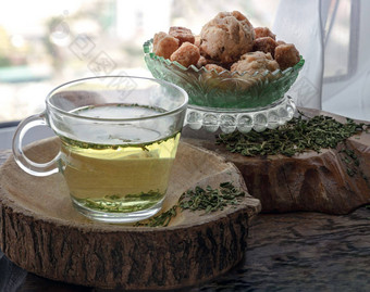 让人耳目一新享受杯热麻茶中央商务区Herbal茶服务烤饼油炸面包丁