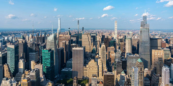 纽约天际线全景视图摩天大楼中城曼哈顿蓝色的天空