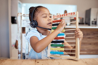 教育房子孩子学习数学色彩斑斓的孩子发展玩具数字计数耳机数学有创意的年轻的幼儿园学生首页学校教育忙评估