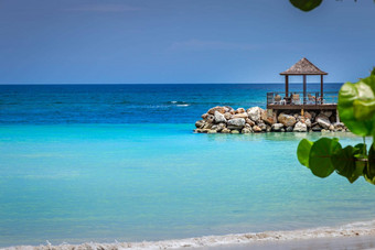 热带加勒比海滩绿松石水域蒙特哥湾牙买加