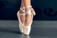 芭蕾舞鞋子脚芭蕾舞女演员关闭