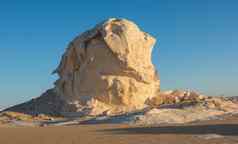 贫瘠的沙漠景观热气候岩石形成