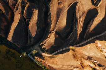 空中视图山道路白天自然阳光