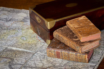 桩古董书盒子古老的地图