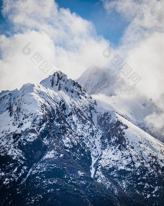 视图雪覆盖山阿根廷