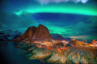 美丽的自然Lanscape罗弗敦群岛挪威北部灯