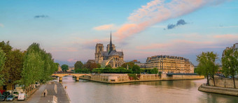 巴黎城市天际线我们的爵士巴黎导管城市景观法国