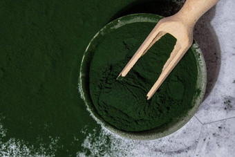 蓝绿色藻类小球藻螺旋藻粉碗木勺子超级粉自然补充藻类排毒超级食物喝鸡尾酒食物补充源蛋白质β#NAME?