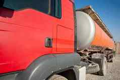 特写镜头气体红色的油轮卡车工业建设网站
