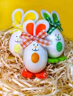 可爱的蛋小兔子复活节问候卡背景