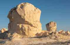 贫瘠的沙漠景观热气候岩石形成