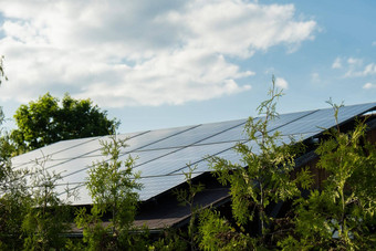 生态房子太阳能面板替代传统的<strong>能源</strong>电池带电太阳能细胞<strong>广告</strong>绿色<strong>能源</strong>可持续发展的生活可再生