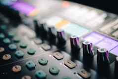 声音控制音乐混合机记录工作室