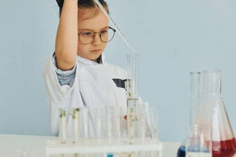 附件液体测试管女孩外套玩科学家实验室设备