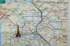 关闭巴黎地铁地铁地图玩具埃菲尔铁塔塔前