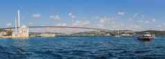 横跨博斯普鲁斯海峡桥夏天阳光明媚的一天视图海伊斯坦布尔火鸡