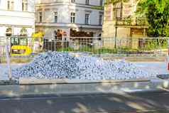 桩欧洲广场铺平道路石头倾倒建设网站布拉格捷克共和国