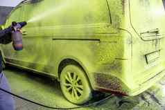 洗车绿色活跃的泡沫手垫圈