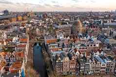 日落阿姆斯特丹城市运河水路空中视图